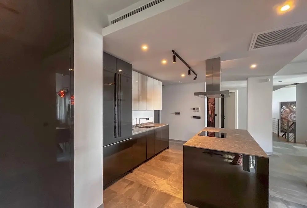 Modern kitchen